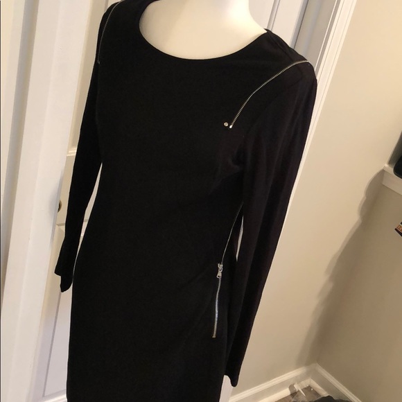 Kenneth Cole Capri Zip Shoulder Dress - Picture 3 of 8